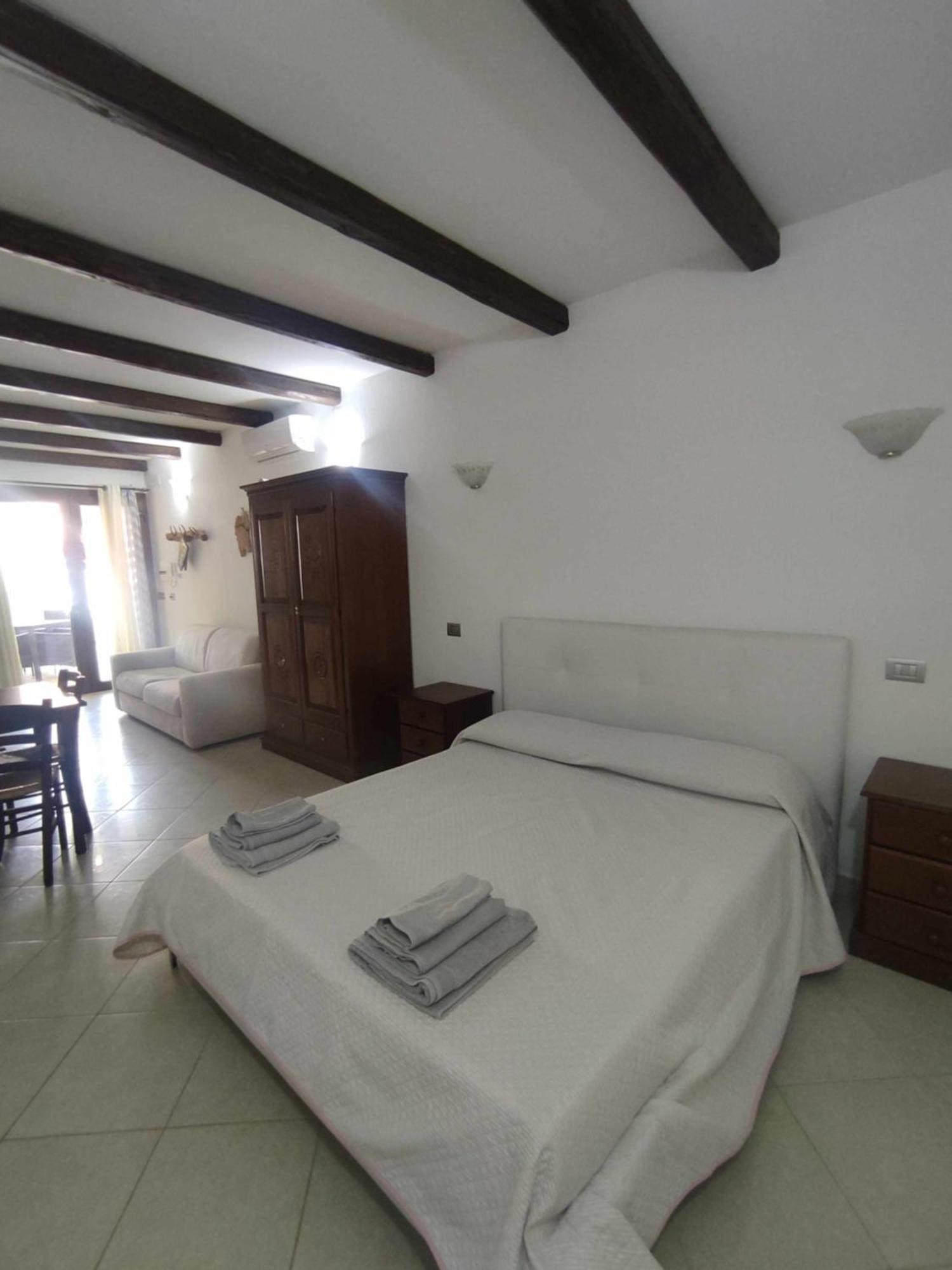 Villa Bianca Bb E Apartments 아르바탁스 외부 사진