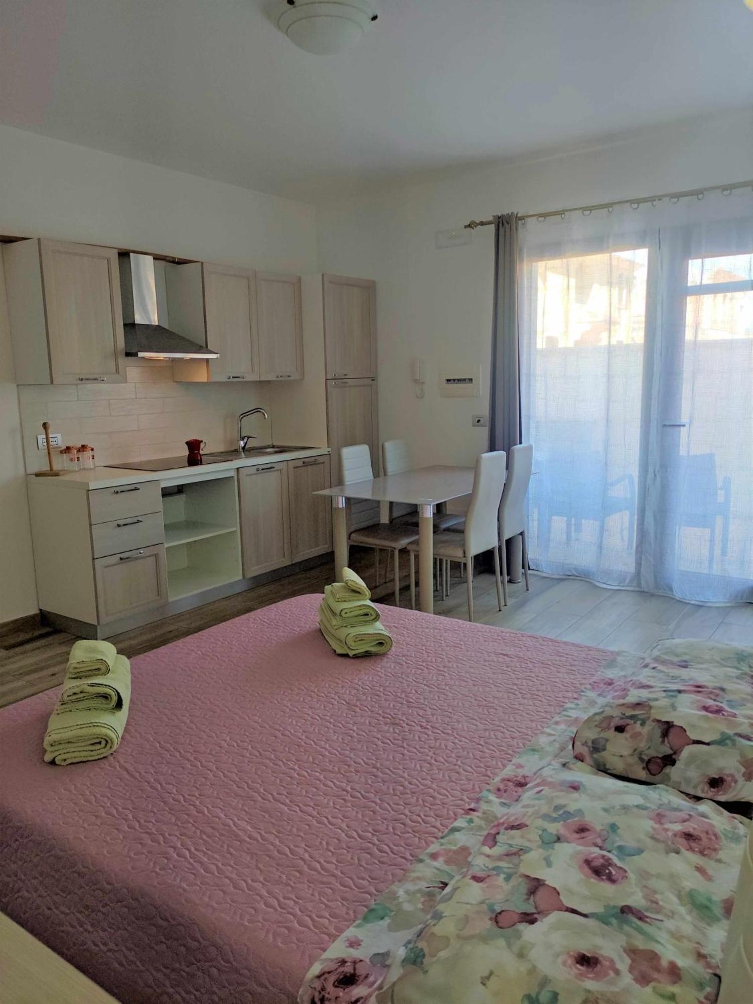 Villa Bianca Bb E Apartments 아르바탁스 외부 사진
